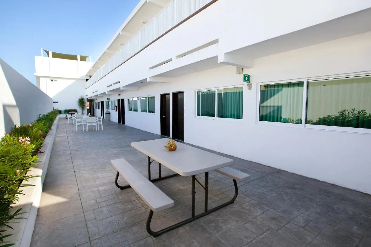 Hotel Del Sol Cancun